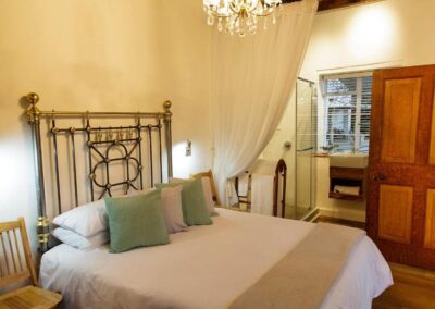 Swartberg pass self catering farm house King bedroom